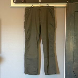 Dickies Men's Carpenter Pants in olive green